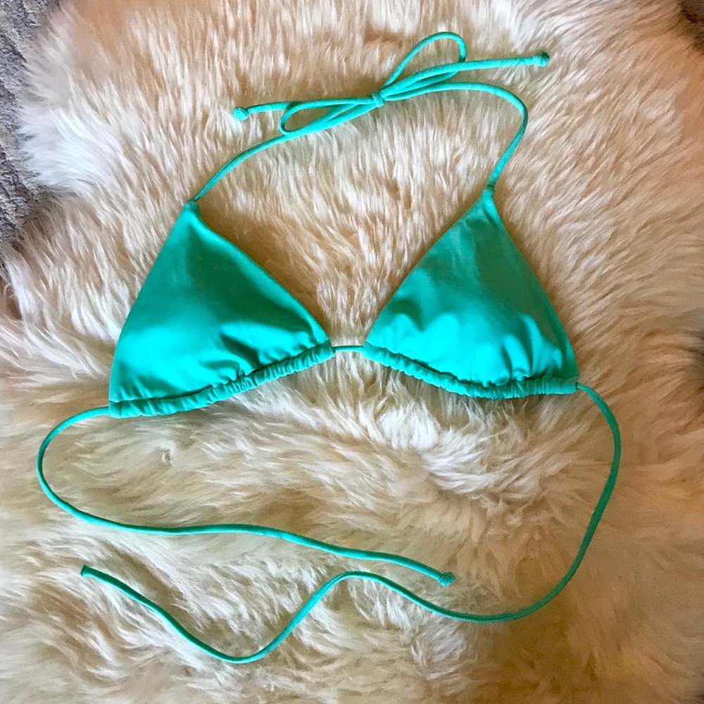 Victoria’s Secret bikini top